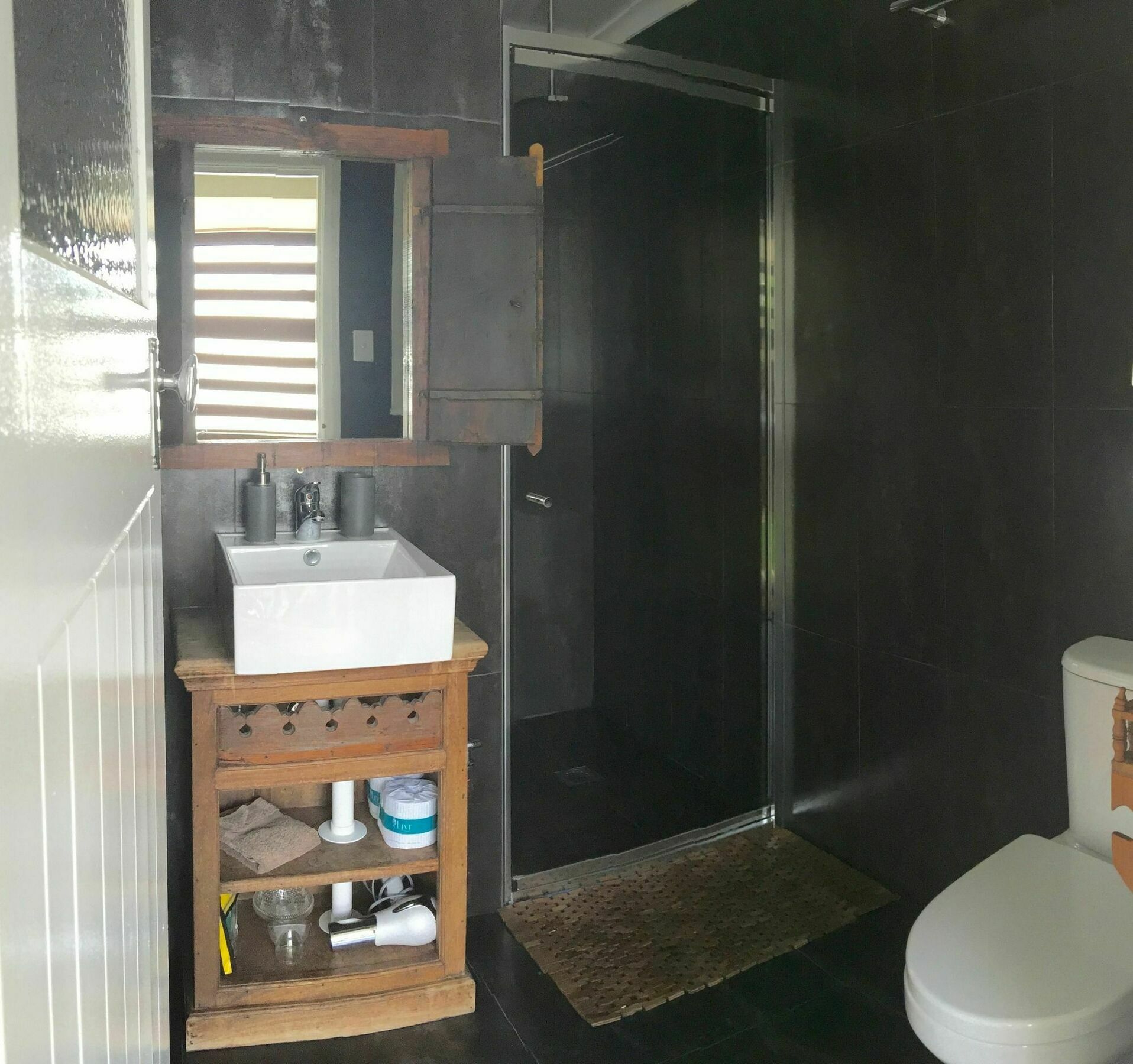 Aparthotel Five 3 Five Urangan Exteriér fotografie
