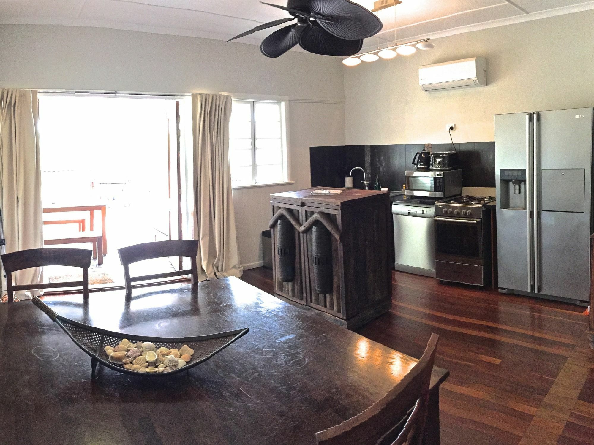 Aparthotel Five 3 Five Urangan Exteriér fotografie